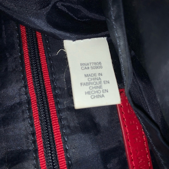 Tommy Hilfiger Black Crossbody Bag - Picture 8 of 16